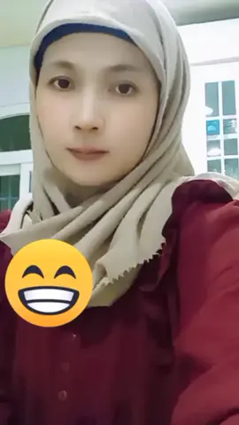 assalamuallaikum ..tetap semangat ..boleh lelah tp jngn kalah dan menyerah..👈💪💪💪