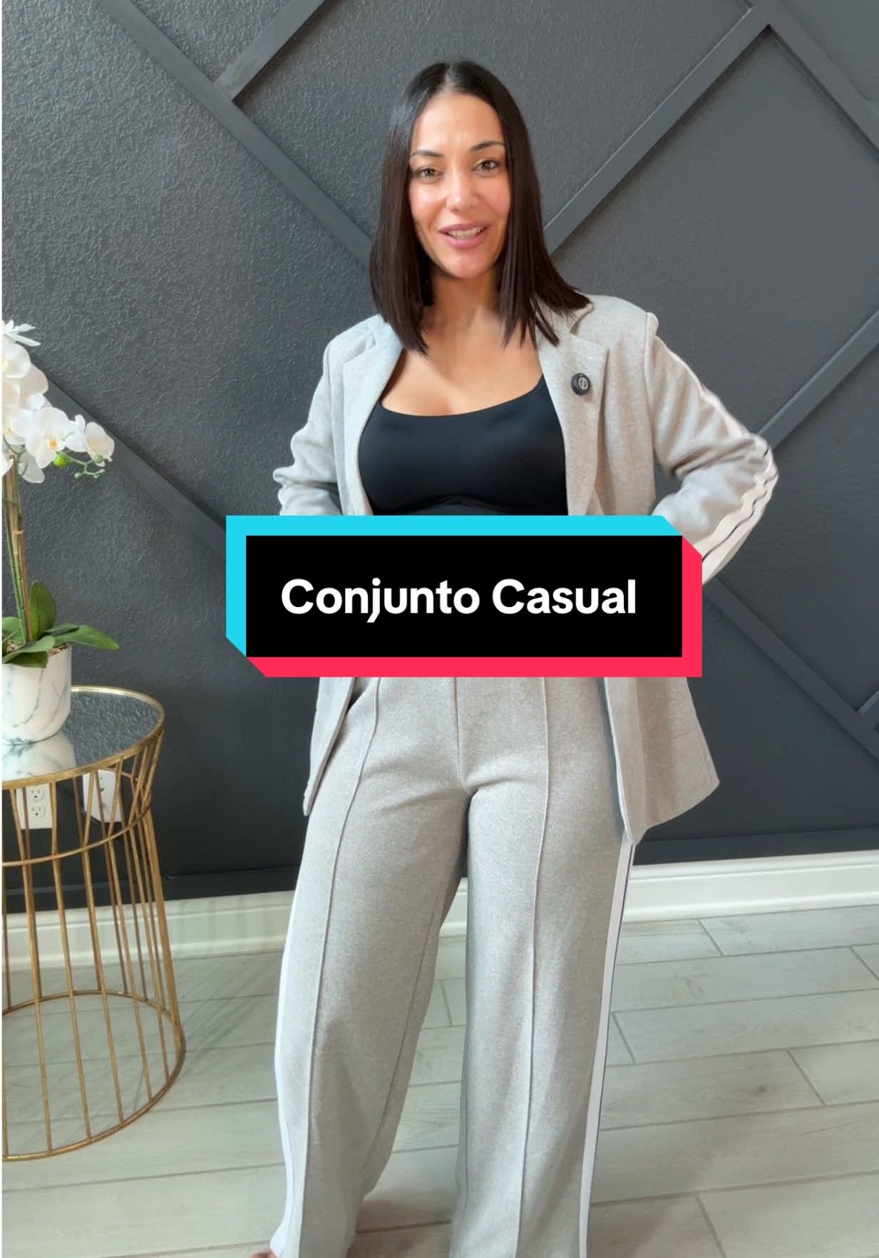 Este conjunto Casual queda súper cómodo  @ChicMe_official  #twopieceset #casualoutfit #conjunto #blazer #widelegpants 