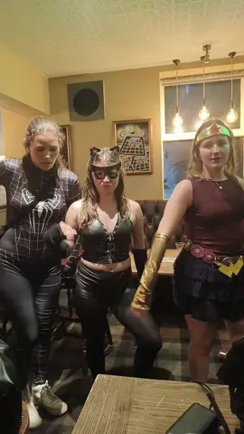 wow i bet you didn't know you were in the presence of 3 trained professional dancers 😮 @francesca @Katie🐯 @Alcuin Netball 
