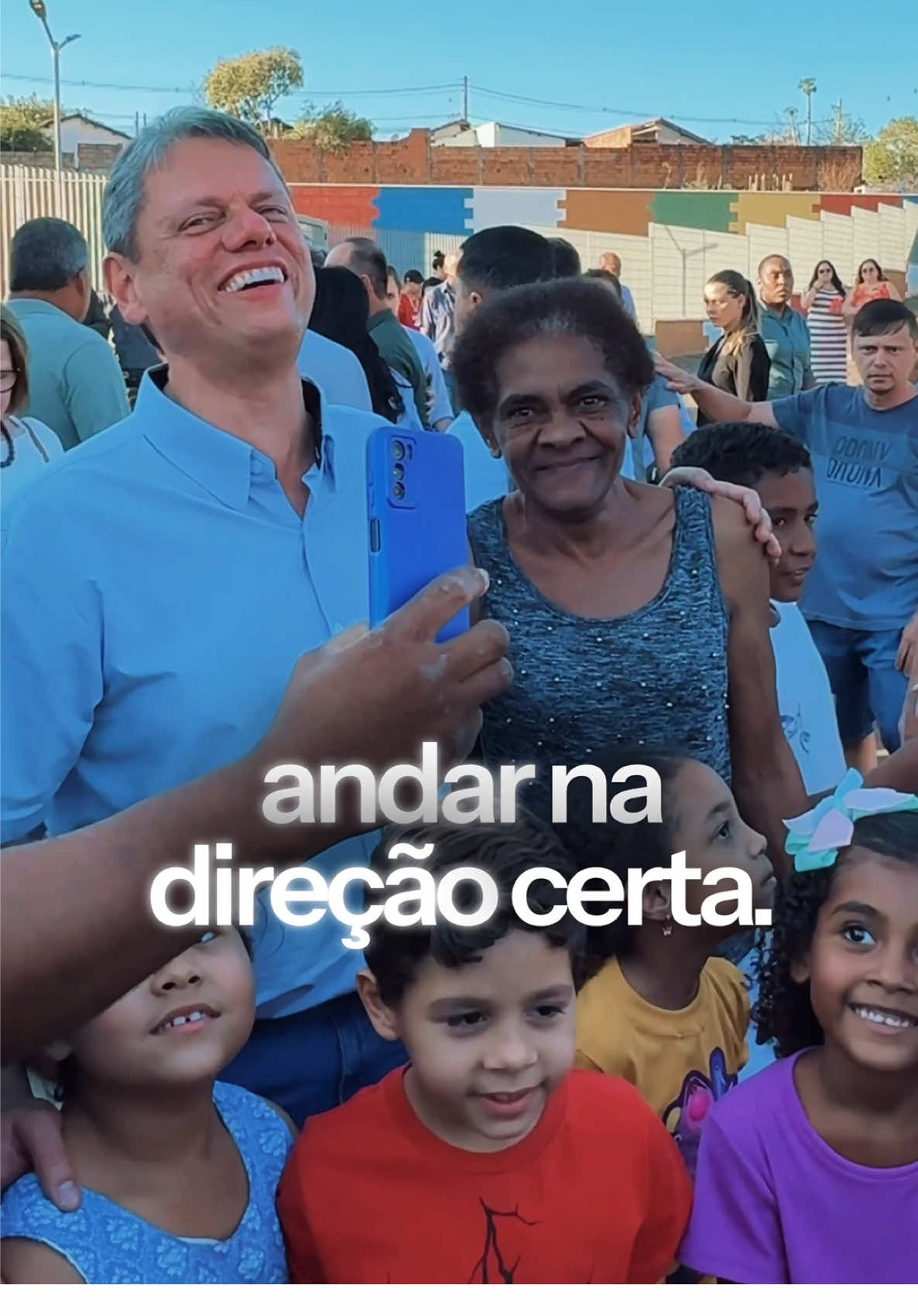 Mais futuro e oportunidades para as crianças de Valparaíso! A nova creche vai acolher e cuidar dos nossos pequenos com toda a atenção que eles merecem, dando tranquilidade para que os pais possam trabalhar sabendo que seus filhos estão bem cuidados. Com essa entrega, já são mais de 85 creches inauguradas em todo o Estado de São Paulo durante a nossa gestão. Investir na primeira infância é investir no futuro de São Paulo e no futuro do Brasil! 