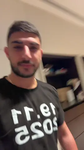 אייייךךךךךךךךך??????? נבהלת יפה שלי 😂😂😂😂😂 #שוקישיחקאותה @EdenBenzaken 