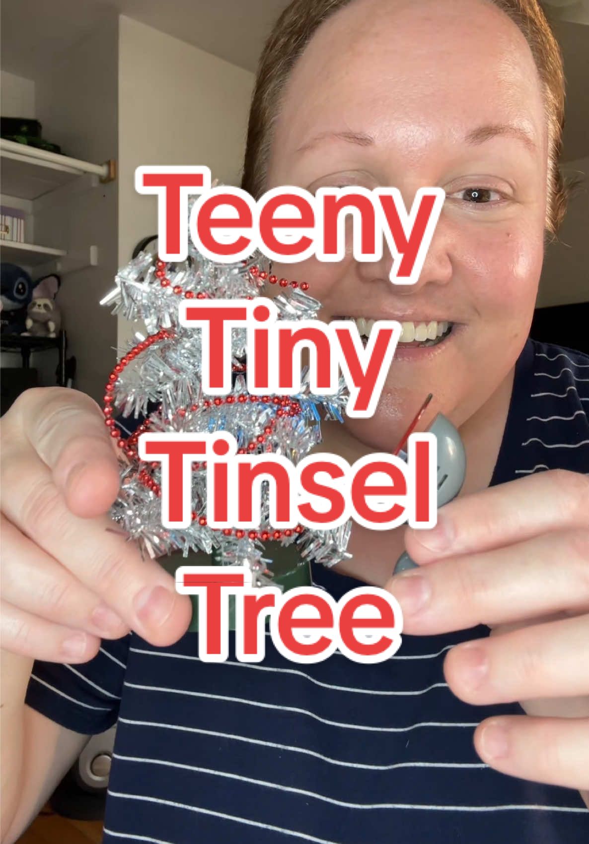 Retro-inspired teeny tiny tinsel tree 🎄✨ 4-inch aluminum Christmas tree with red bead garland, wind-up rotating color wheel light, and mini Christmas countdown book – perfect for mid-century modern holiday décor, office desk, dorm room, or a nostalgic gift for Christmas lovers #tiktokshopcreatorpicks  #tiktokshopblackfriday  #tiktokshopcybermonday  #tiktokshoprestock  #dealsforyoudays  @Hachette Book Group 