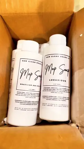 Seriously this stuff smells amazing!! If you have fur babies get you some! If you have a diaper gene get you some! If you just want your home smelling amazing get you some!! #mopsoap #amazingsmell #mopsoapcleansmyfloors 