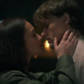 “And Have You Moved On?” • Show: The Summer I Turned Pretty Song: Yellow - Wisp #bonrad #conradfisher #bellyconklin #thesummeriturnedpretty #tsitpedit 
