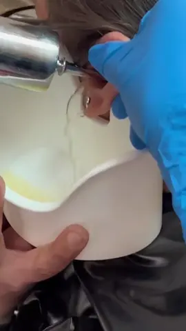 Você nunca mais vai usar cotonetes depois de assistir esse vídeo 