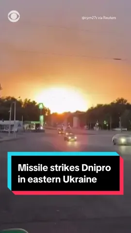 Eyewitness video shows the moment a missile flew through the air in Dnipro, Ukraine, on Saturday before slamming into a target and erupting into a ball of flames. Ukrainian officials said that Russia launched a large-scale missile and drone attack targeting regions across the country early Saturday, killing at least three people and wounding dozens more. Dnipropetrovsk was among the regions impacted. #ukraine #russia #world #worldnews 