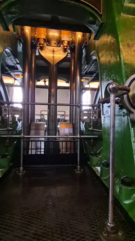 Engine No 6 called The Sir William Prescott, has been restored to running order and is the largest fully operational triple-expansion steam engine in the world. This  triple-expansion steam engine dating from 1926–1929 at the Kempton steam museum,62 feet (19 m) tall from basement to the top of the valve casings and each weighing over 800 tons. 
