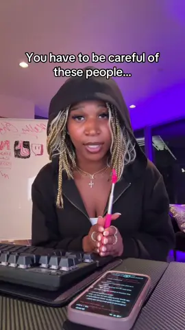 Check the people you let into your circle asap #kellyohgee #tiktoklive #relationships 