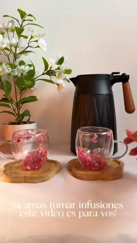 🌸 Tazas doble vidrio con flores 🌸 Para infusiones frías o calientes, ¡pura delicadeza! Disponibles en nuestra web con: ✔️ 3 cuotas sin interés ✔️ 20% OFF contado/transferencia #taza #doblevidrio #vidrio #flores