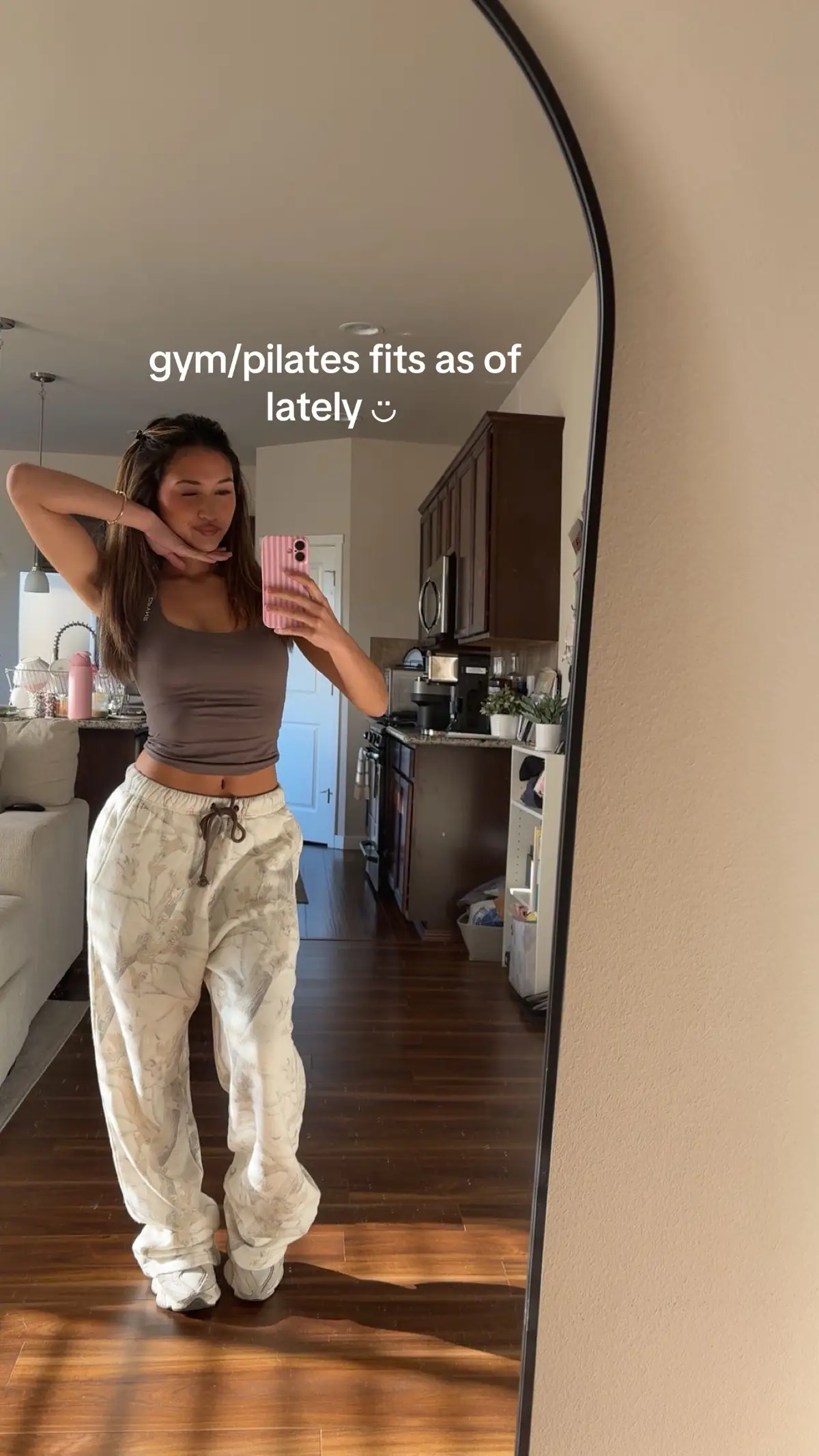 Always wearing @DFYNE @lululemon @alo @Garage Clothing #lululemon #dfyne #alo #gym 