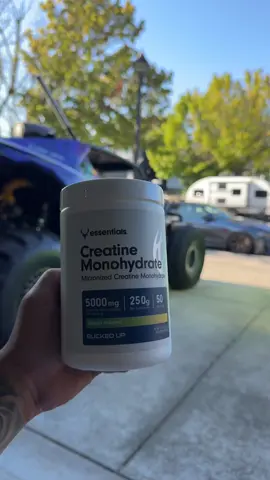 Está súper barata! #fyp #buckedup #creatine #GymTok #gymrat 