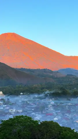 Vibes pagi hari di sembalun ⛰️ #mounjetsembalun #wisatasembalun #sembalun 