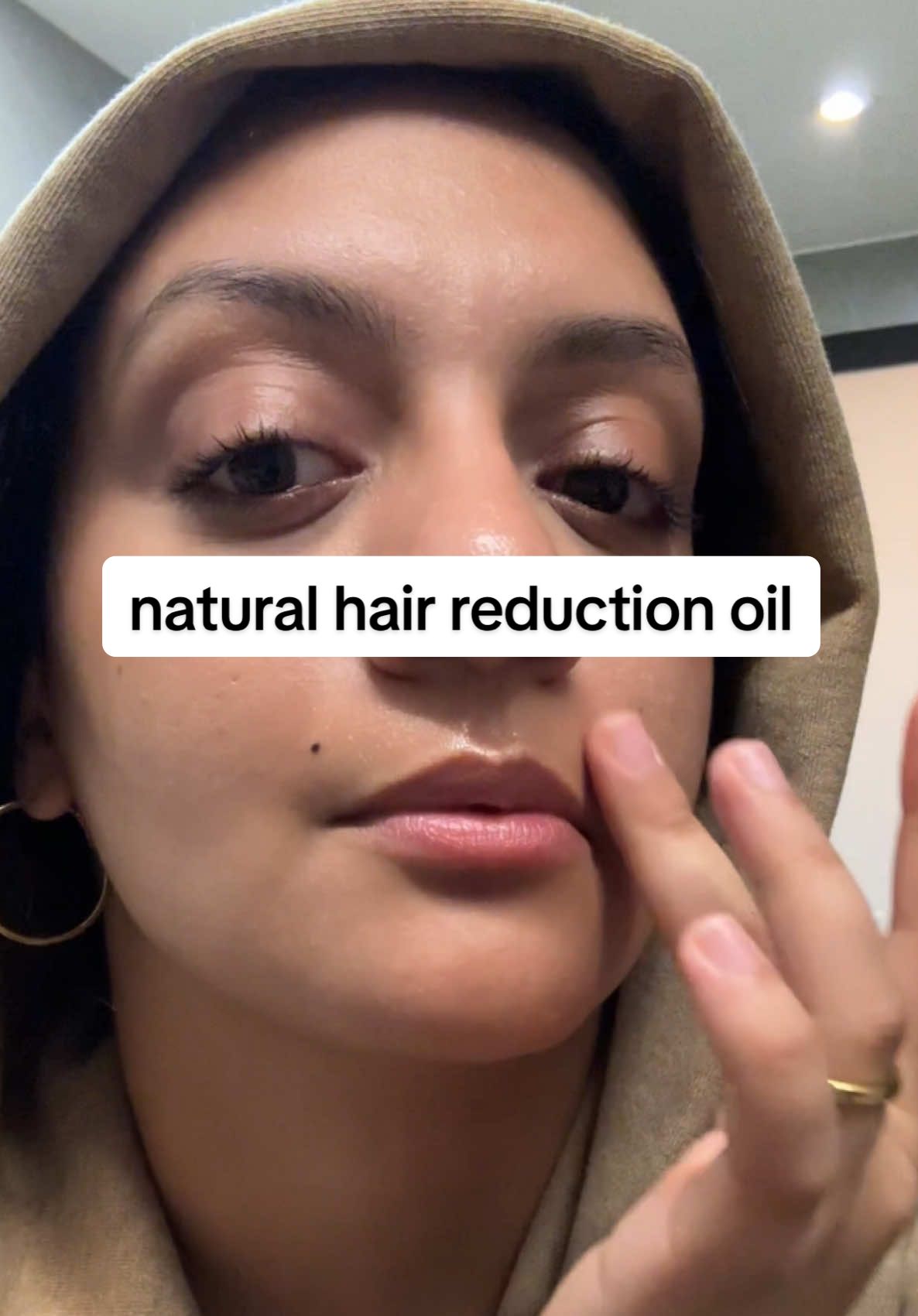 who else didn’t know that you can slow down your facial and body hair with cyperus rotundus oil?? #cyperusrotundus #pcos #hairremoval 