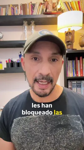 Se quejan de que les bloquearon las cuentas para financiar el paro nacional indígena, dicen que es por el bien del pueblo, pero solo aparecen cuando necesitan capital político porque se avecinan elecciones. El teatro de la Conaie se va desmontando. 