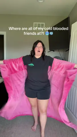I will not be taking this wearable blanket off…. EVER!  #blanket #wearableblanket #giftideas 