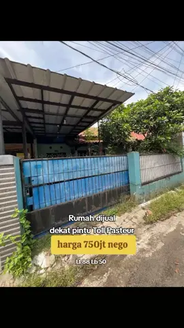 Rumah dijual dekat pintu Toll Pasteur kota Bandung  LB : 50m LT : 88m Fasilitas: - Ruang tamu/keluarga - 2 kamar tidur - 1 kamar mandi - Dapur/ruang makan - Carport - Halaman - ⁠Air Jetpump + toren air - ⁠SHM - ⁠Kota Bandung Harga 750jt nego  WA 081224734553 #rumahmurah #jualrumahbandung #rumahdijual #rumahmurahbandung #rumahidaman 