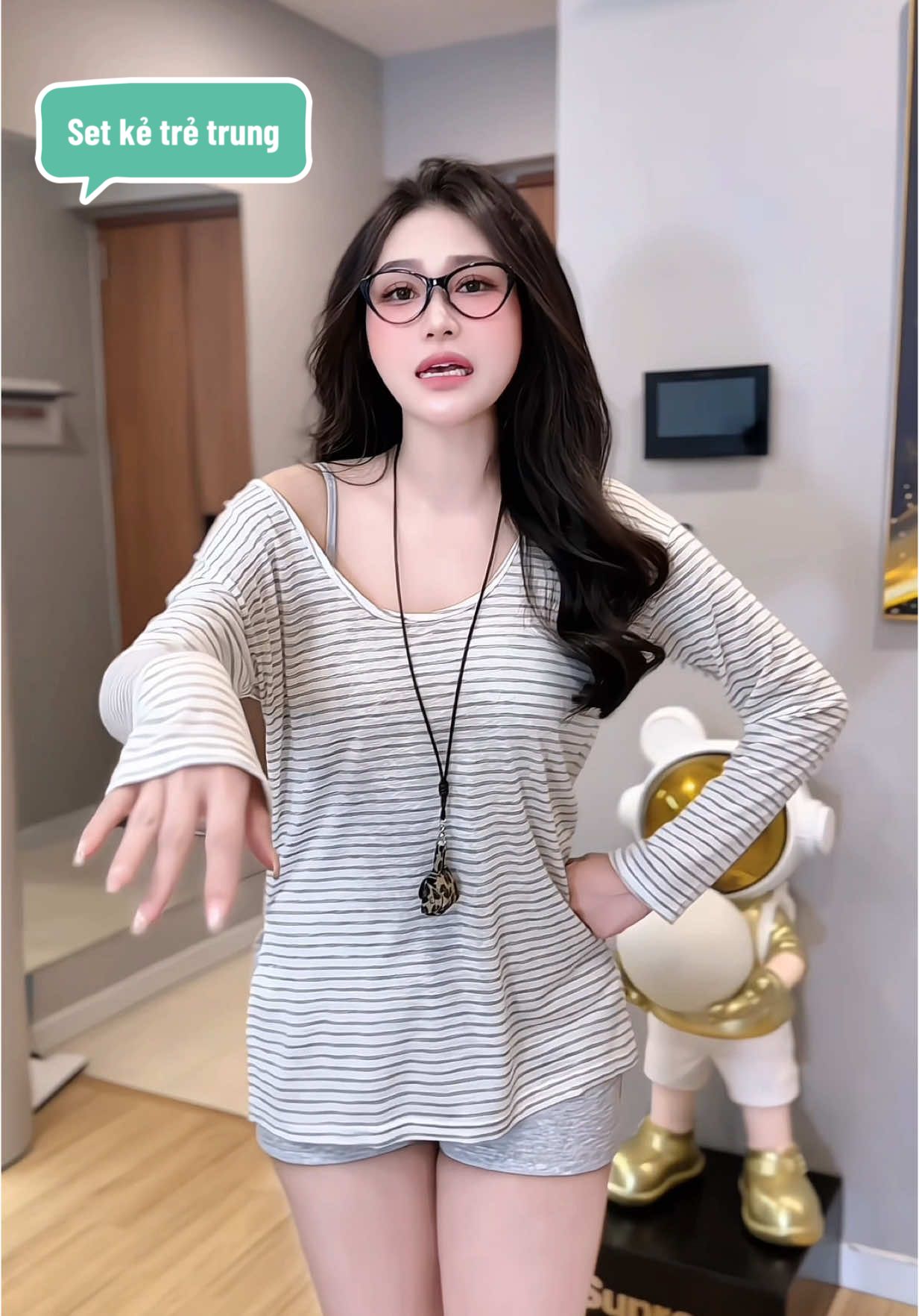 Set kẻ trẻ trung #xuhuong #thoitrangnu #thinhhanh #hottrend #macdoxinh #phoidoxinh #phoidodep #phoidotrend #dohottrend #setdoxinh #setxinh 