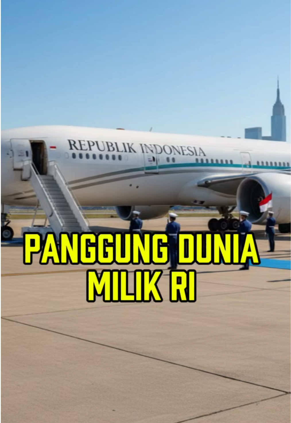 Presiden Republik Indonesia, Prabowo Subianto, tiba di New York pada Sabtu, 20 September 2025 untuk menghadiri Sidang Majelis Umum Perserikatan Bangsa-Bangsa (PBB) ke-80. Dalam agendanya, Presiden Prabowo dijadwalkan menyampaikan pidato pada sesi Debat Umum PBB, Selasa 23 September 2025, dengan urutan ketiga—sebuah posisi yang menempatkan Indonesia di sorotan dunia. Kehadiran Presiden Indonesia di forum internasional ini menandai komitmen diplomasi aktif, penguatan peran global, serta upaya membawa isu strategis seperti ketahanan pangan, keamanan regional, hingga pembangunan berkelanjutan. 📌 Sumber: Sekretariat Presiden Republik Indonesia 🎥 Visual: Dokumentasi resmi Sekretariat Presiden RI ⚠️ Disclaimer: Beberapa narasi dalam konten ini disusun dengan gaya storytelling untuk tujuan edukasi dan informasi. #Prabowo #Indonesia #PBB #Diplomasi #ZonaGeopolitik  