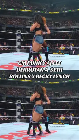 CM Punk Y AJ Lee derrotan a  Seth Rollins y Becky Lynch #AJLEE #CMPUNK #WWE 