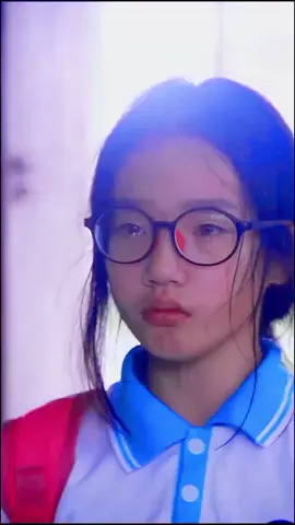 Cinta guru adalah nyawa, jiwa yang rela berkorban tak terhingga.   Dalam bisu, guru mengenal tiap luka dan tawa siswanya,   dengan hati yang lapang, sang guru berani mengakui salah,   menjadi pelita, panutan abadi bagi jiwa-jiwa muda yang haus ilmu.   Walau keras hati menyimpan badai,   Guru hadir dengan lembut menyentuh jiwa,   Menjadi jangkar di tengah gelombang pemberontakan,   Memberi cahaya di lorong gelap yang paling dalam.  #motivation #nasehat #keluarga #indonesiaemas2045 #Guru 