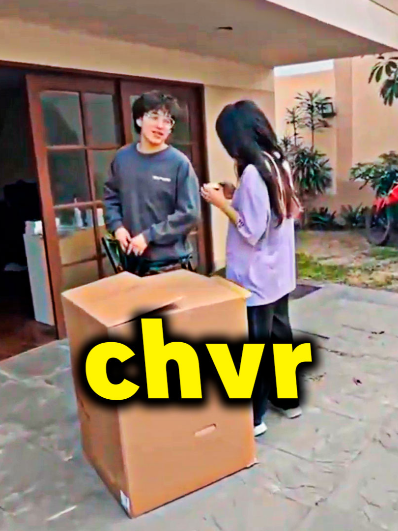 GLOGLO Y EMET RECUERDAN VIEJOS TIEMPOS (CUANDO ERAN CHÉVERES)#glogloking #maryblog #anthonycraft #MARYBLOG #sachauzumaki #cusco #emet #perú #zully #humor #sylvee #gloglo #emetsukiclips #viral #emetsuki #lima #gatchurras #LAUGAMER #jessybaby #emikukis