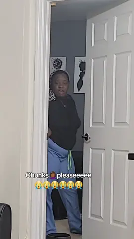 welp, the more I say go to bed, the more Chunks keep acting out🙃 atp ma'am show out lol 😂😂😂😭😭😭