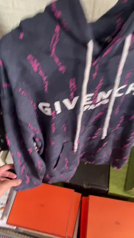 Hoodie gvc siu phủi🛍️🛍️#xuhuong #xuhuongmoi #aohoodie #xuhuongtiktok #dinhbao83 