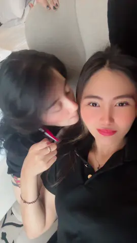 😘🤭 #nikigrizelle #wlw #nikikoydeville #fyppppppppppppppppppppppp #couplestiktok 