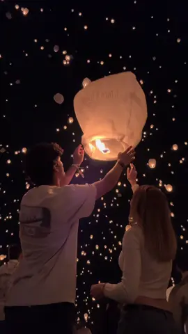 latern festival with my best friend 😙 #fyp #lanternfestival #mybestfriend 