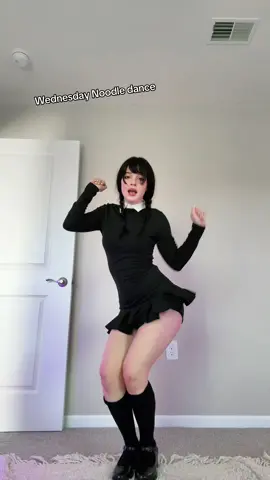 it’s dare #wednesday #wednesdayaddams #addamsfamily #foryou #wednesdaycosplay 