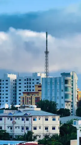 🌅 “Every sunrise is a chance to start again.” 📍 Mogadishu, Somalia – a city of hope & resilience 🌍 #Muqdisho 