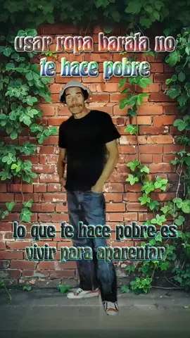 USAR ROPA BARATA NO TE HACE POBRE..LO QUE TE HACE POBRE ES VIVIR PARA APARENTAR #unsabiodijo #unsabiodijounavez #reflexiones #reflexionesdevida #vidareal 