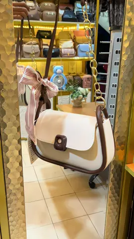 Stop scroll!!! Ada tas yang lagi banting harga  #tasselempangwanita #shoulderbagwanita #taswanitaelegan #handbagwanita 
