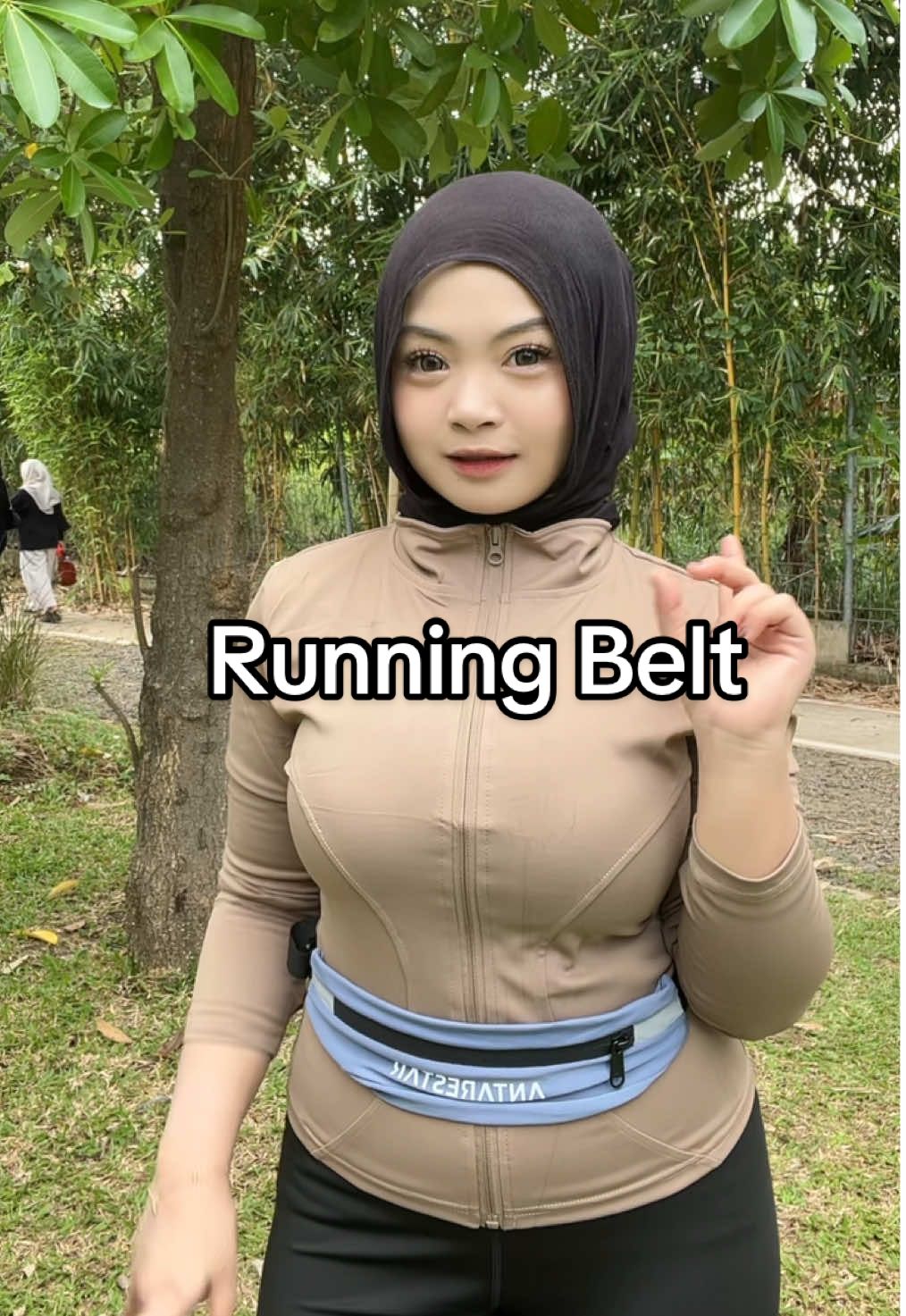 Lari udah gak ribet lagi kan pake running belt #runningbelt #Running #lari 