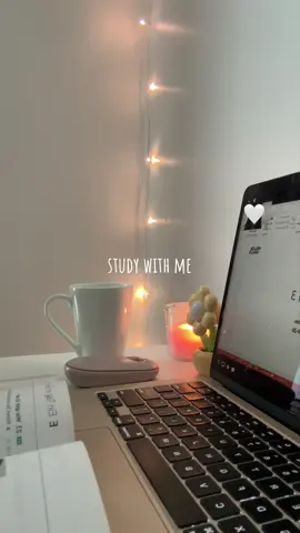 Just me and my notes 📚#tinysmt #fyp #trending #studywithme #dayinmylife 
