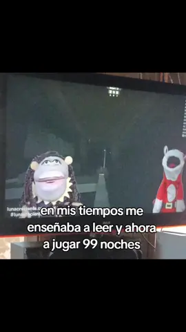 watajai 💜 como q ahora juega juegos de roblox? 