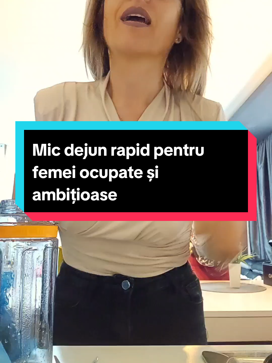 Astăzi mi-am făcut un mic dejun rapid cu pudra proteică pe care o folosesc  din cand in cand dupa ce am slabit 21 de kg si ma mentin de 3 ani 💪 ✔️ Mă ajută să îmi țin foamea sub control ✔️ Îmi dă energie ✔️ Contribuie la slăbire și tonifiere 🔸 Nu sari peste mese. Nu ciuguli aiurea. Nu te înfometa. 🔸 Alege variante care îți hrănesc corpul cu ce are nevoie. #slabire  #deficit  #proteina 