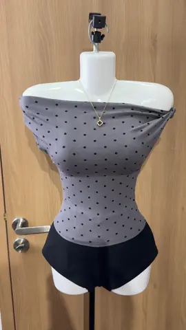 Áo trễ vai ôm body chấm bi nữ 