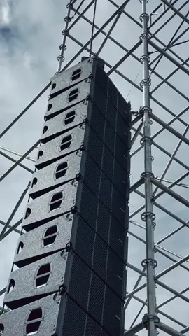 Line array speaker - Viet Melody sound light #amthanhanhsang #soundcheck #linearray #amthanhchuyennghiep #soundsystem 