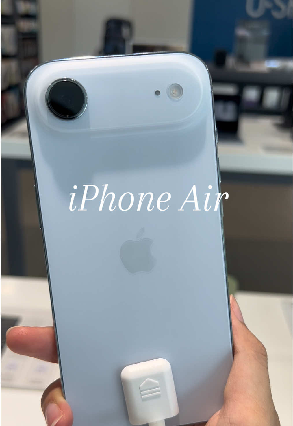 iPhone Air 🤍🩵 #iphone #iPhoneAir #skyblue #iPhone17 #fyp 