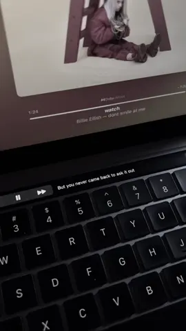 WATCH #watch #billieeilish #laguviral #fyp #lyrics 