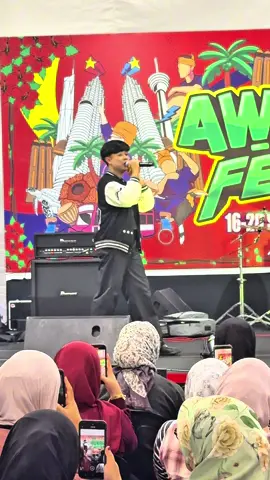 Terima kasih orang Kelantan ❤️  #fyppppppppppppppppppppppp  Terima kasih jugak kepada yang sudi menjemput Danial 🙏🏻 @AwalMuzikOfficial @Dhi Ya @yayaempireperfumebyhq  #foodfestival #awesomefestival #fypage 