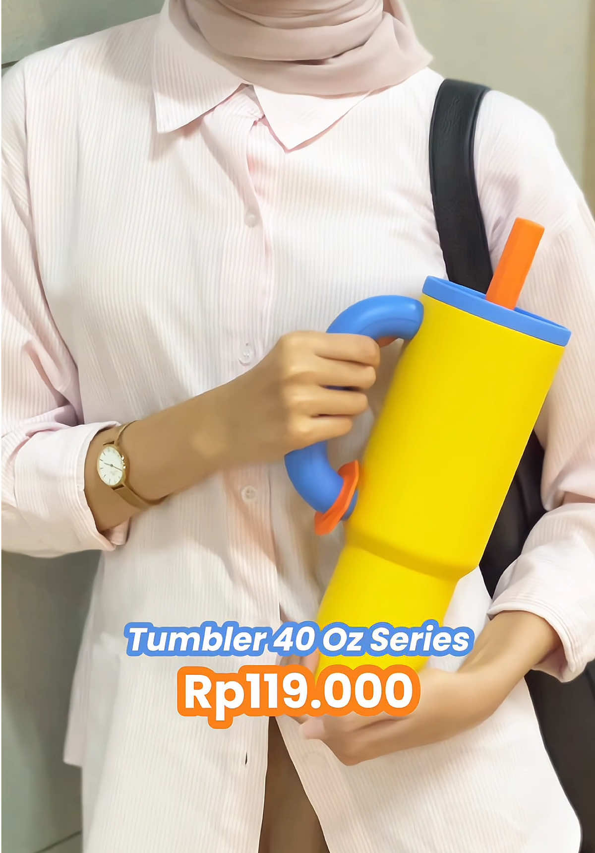 This is your sign to get Roti’O Tumblr😲🙌🏻 Nikmati minuman favorit kamu, dimana aja dan kapan aja! Tahan 8-10 jam, jaga kesegaran minuman kamu lebih lama🧊 Yuk, bawa kesegaran kemana pun kamu pergi dengan Tumblr dari Roti’O!🫶🏻 Tasty Until The Last Bite Informasi lebih lanjut hubungi ☎️ Call Center +62 813-1899-9227 #RotiO #Tumbler #promoseruweekend #promomakangajian #fyp 