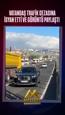 Radar Tepkisi: “3 Şeritli Yolda Hızımı Nasıl Düşüreyim?” Kocaeli Dilovası’nda mobil radar uygulamasına yakalanan bir sürücüye, Karayolları Trafik Kanunu 51/2-B maddesinden 4 bin 512 lira para cezası kesildi. Ceza yazıldığı yeri kendi gözleriyle görmek isteyen sürücü, bölgeye giderek çekim yaptı. “Burası 3 şeritli yol, hızımı nasıl düşüreyim?” diyerek isyan eden sürücü, kendine göre haklı gerekçelerini sosyal medyada paylaştı. Vatandaş, ceza yazılan bölgenin uygun olmadığını savunurken, radar uygulamasının adil olup olmadığı yeniden tartışma konusu oldu. MALTEPE TV www maltepetv com  #radar #trafik #kazalar #trafikcezası #karayolları #dilovası #kocaeli #gündem #trend #viral #reals #keşfet #maltepe #maltepetv #maltepehaber #haber #mobese #kamera #sondakika
