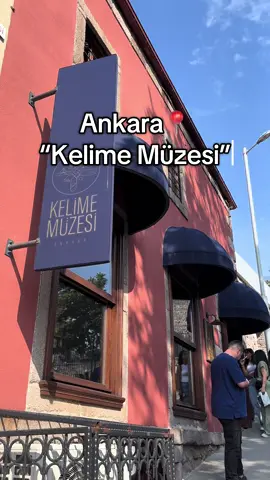 Çok çok güzeldi ve ufkumu genişleten bir müzeydi. Her gün kullandığımız kelimelerin derin anlamı ve geçmişi beni çok etkiledi. Bu tarz çalışmaların ülkemizde yaygınlaşmasını sağlamalıyız. Ankara’da kesinlikle gidilmesi gereken değerli bir müze. Çok değerli yazarımız Şermin Yaşar’a ve emeği geçen herkese en içten teşekkürler 🤩  #ankara #kelimemüzesi #sanat #keşfetteyizzz #ankaradagezilecekyerler 
