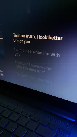 snooze  #lyrics #applemusic #trending #vibessong 