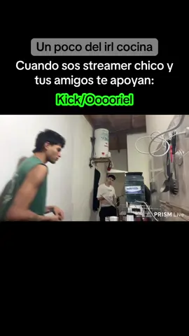 Por suerte recibo el apoyo de mis amigos que son una masa para arrancar loco! #argentina🇦🇷 #streamer #cocina #fyp #altogato