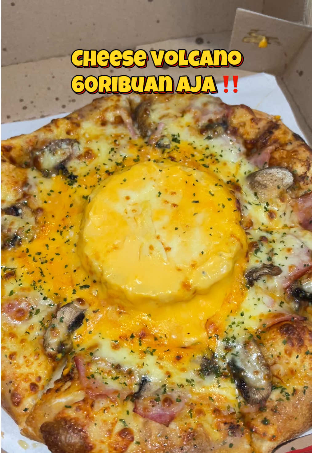 Yukkk ambil promonya di tag lokasi yaa, tuker sebanyak2nyaaa 😋😋 #dominospizza #cheesevolcano #promoseruweekend #nexentertainment 