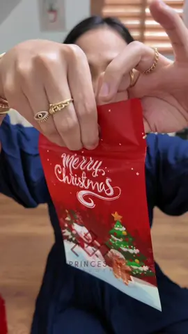 🎄 Walang hassle, instant regalo na! 🎁 Resealable Merry Christmas Loot Bags – perfect sa candies, giveaways, at gifts! ⛄