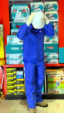 Waa Inoo Diyaar Macaamisha Dharkii Shaqaddu #safety #coveral #electrician #somtoolsmachinery #tool 